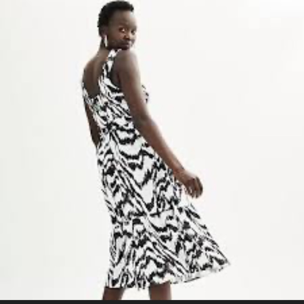 Nine West Black and White Patterned Midi Dress